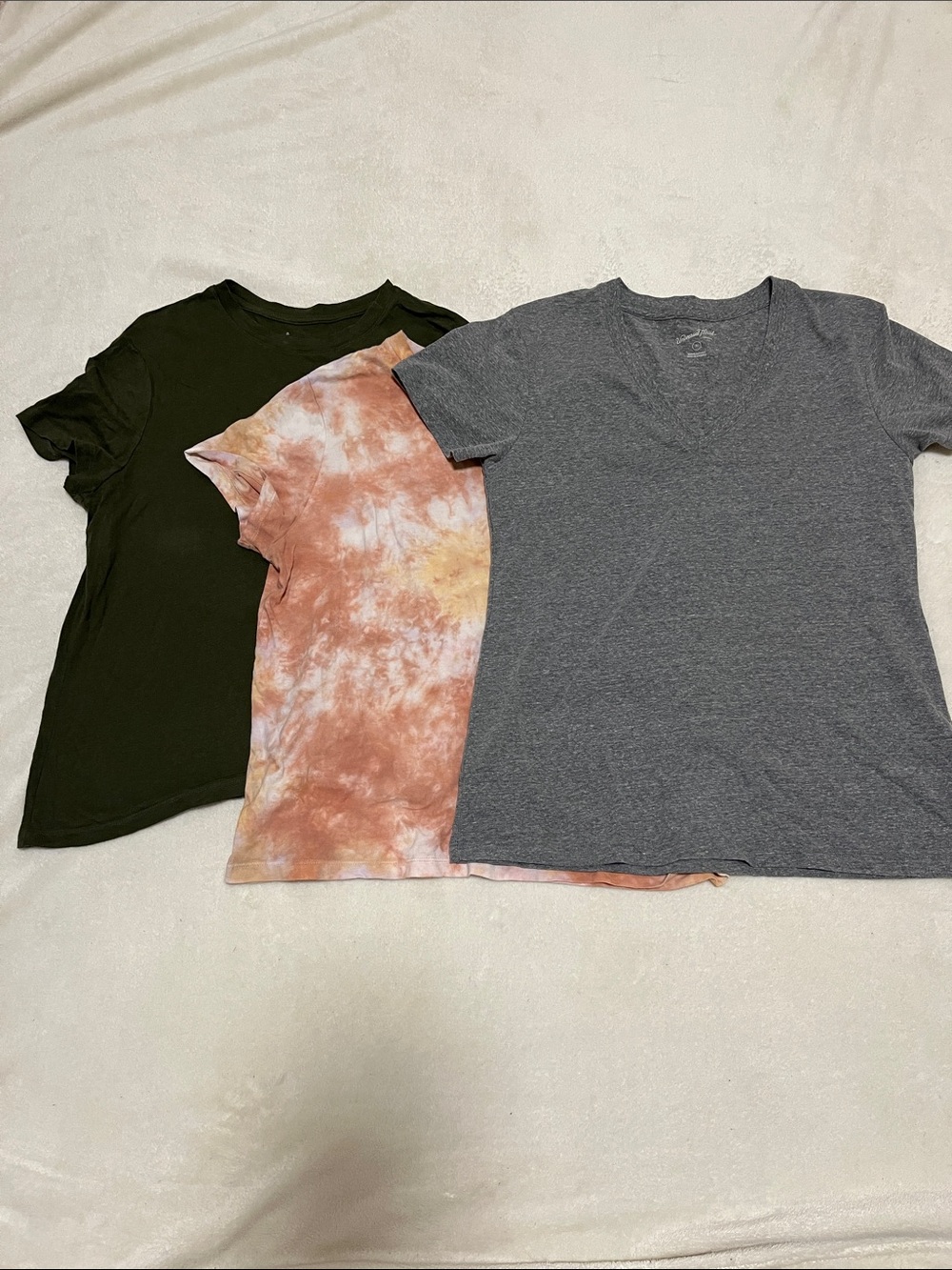 Women’s Short Sleeve Tee Lot - Olive, Tie-Dye, & Gray M/L